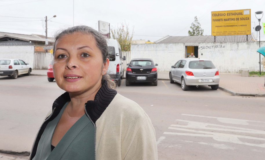 Escola Segura - Claudiane Maria Dias, comerciante.Piraquara, 13-09-19.Foto: Arnaldo Alves / AEN.