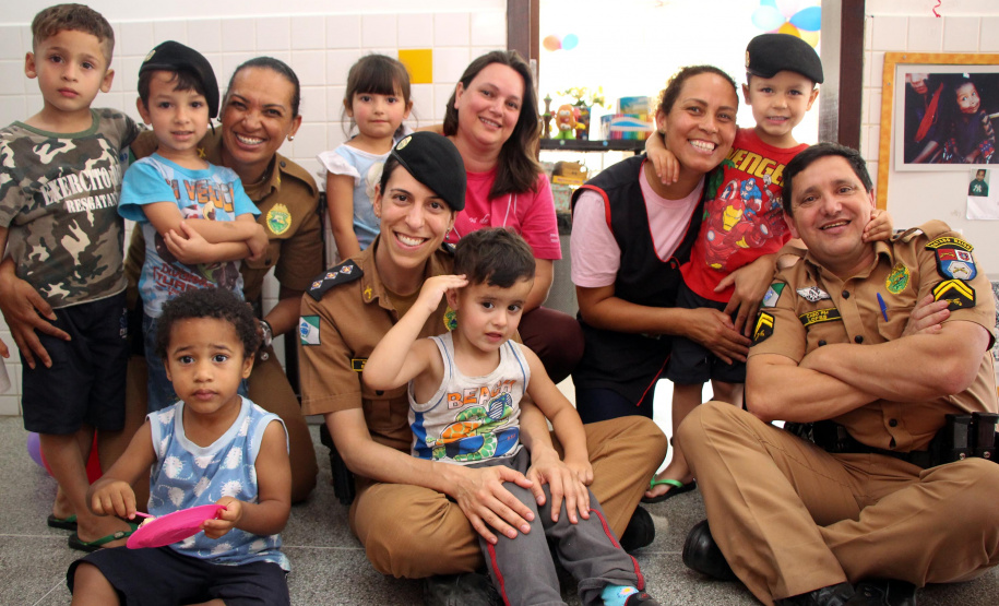 Curitiba, 10 de Outubro de 2019. PMPR participa do Dia das Crianças do CMEI Profª Teruko Beltrã.