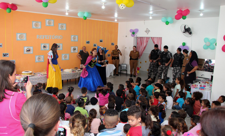 Curitiba, 10 de outubro de 2019. PMPR participa do Dia das Crianças do CMEI Profª Teruko Beltrã.